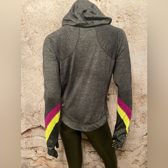 Lululemon Lightweight Grey Hoodie with Ponytail Hole - Picture 7 of 9